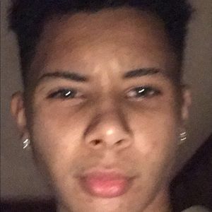 Meet your Posher, Devin